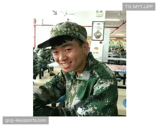 邓亚萍出门连个助理都不带?这自律我服了,普通人真学不了 邓亚萍出门连个助理都不带?这自律我服了,普通人真学不了